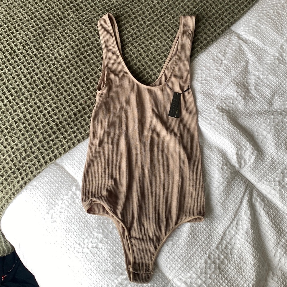 Skims Stretch Rib Scoop Tank Bodysuit NWT! S/M
